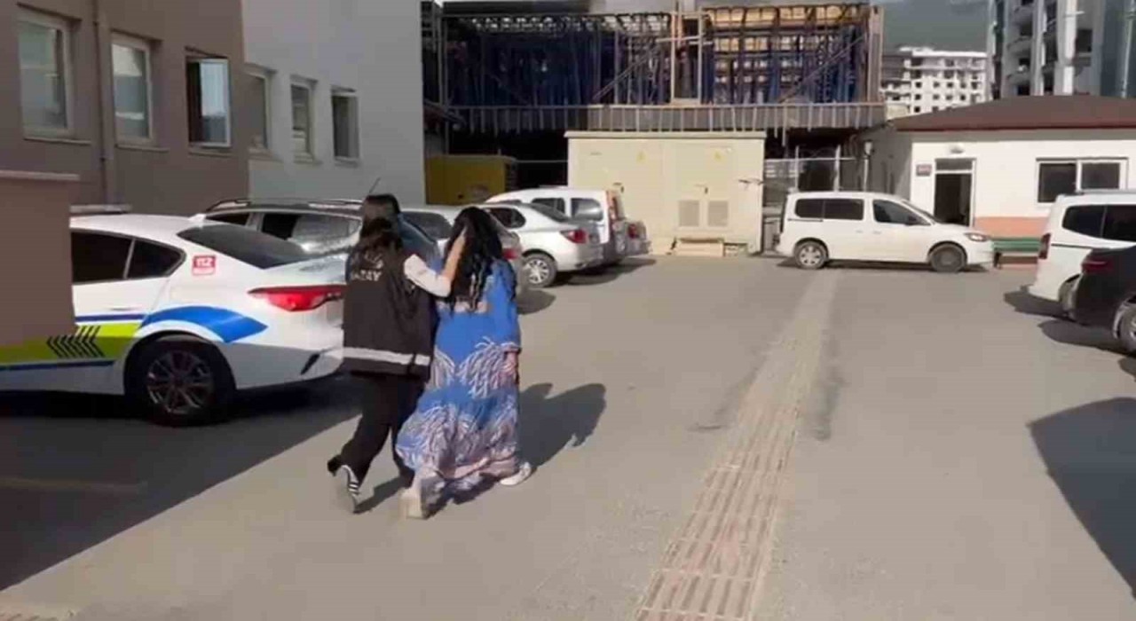 İskenderunda fuhuş operasyonu: 4 gözaltı