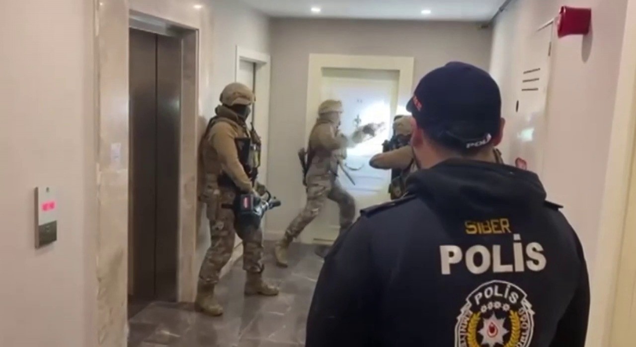 İstanbulda yasadışı bahis operasyonu: Dış finans evi olarak kullanılan rezidans deşifre oldu