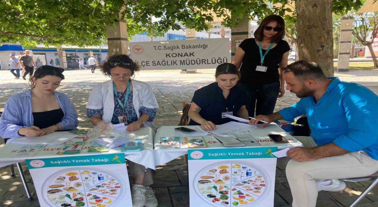 İzmirde sağlıklı yaşam için boy ve kilo ölçümü uygulaması