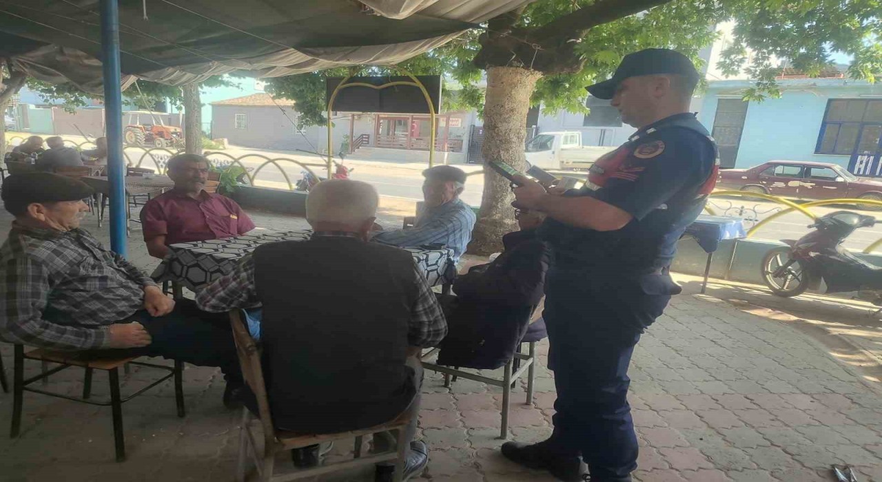 Jandarma Efelerde denetimlerine devam ediyor