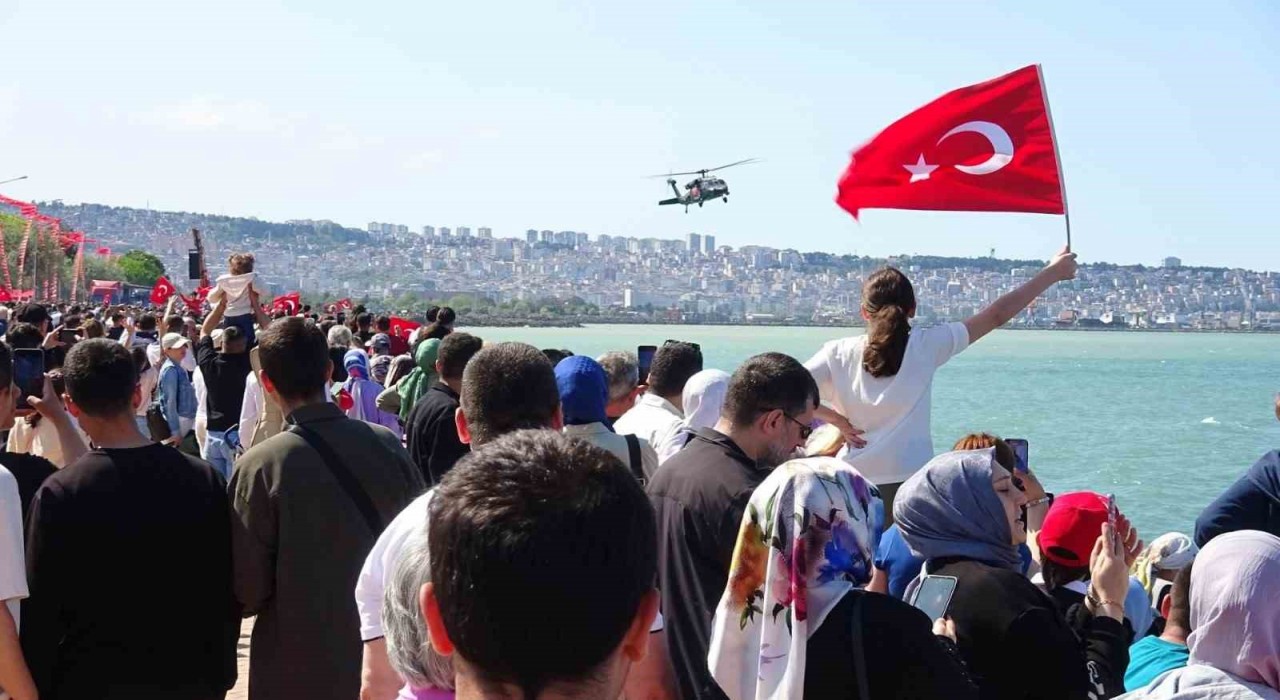 Jandarmadan nefes kesen hava gösterileri