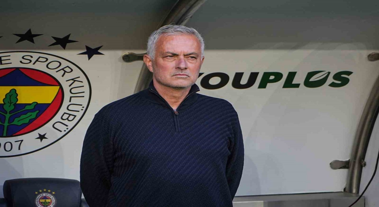Jose Mourinho, Fenerbahçede 5. derbisini de kazanamadı