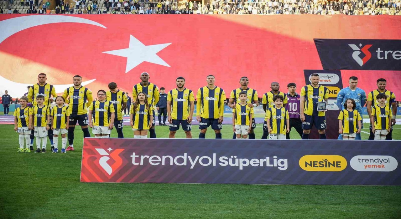 Jose Mourinhodan Eyüpspor maçında 4 değişiklik