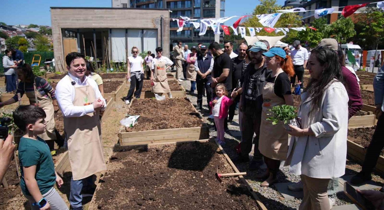 Kadıköy Bostanlarında yaz dönemi başladı