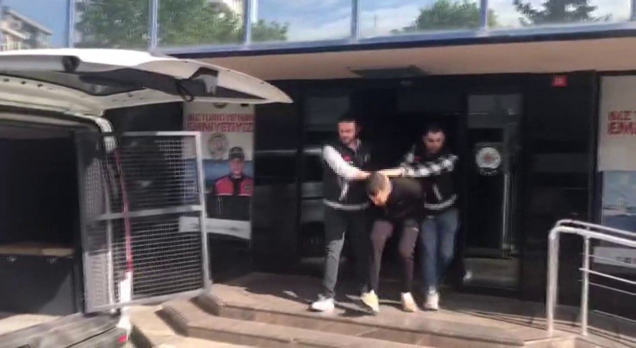 Kadıköyde Galatasaray taraftarına silahla ateş eden şüpheli adliyeye sevk edildi