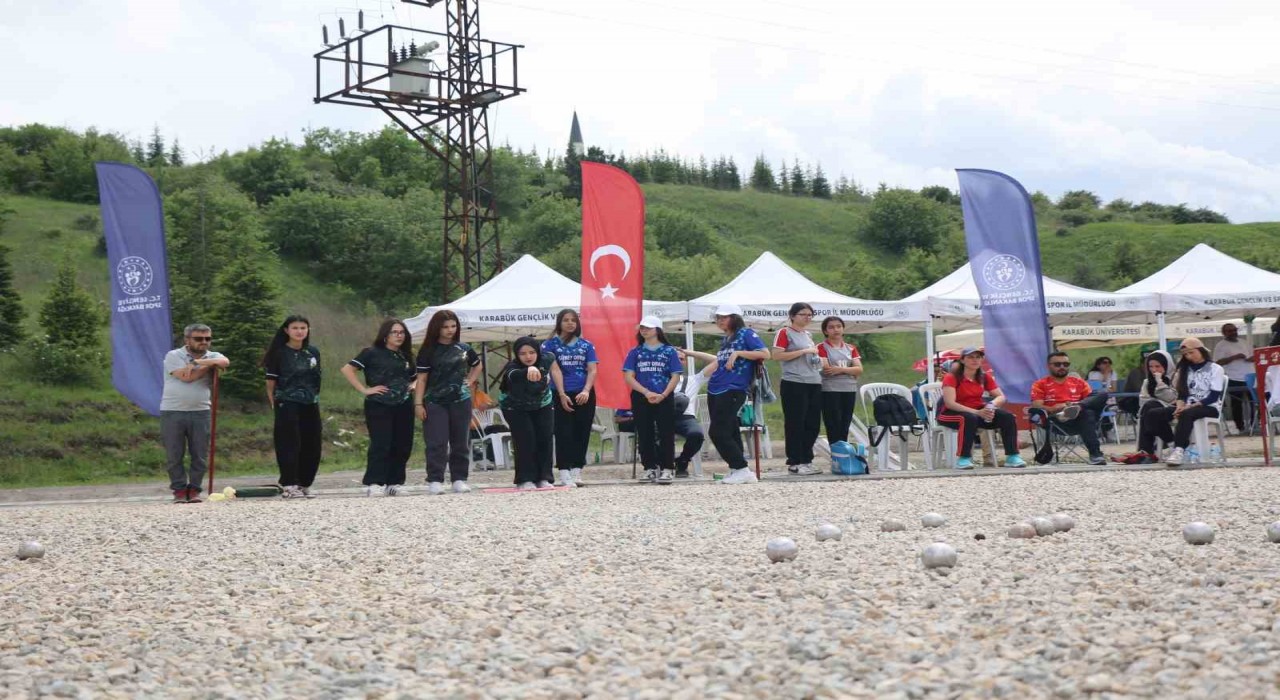 Karabükte ilk kez düzenlenen Bocce Bölge Şampiyonası devam ediyor