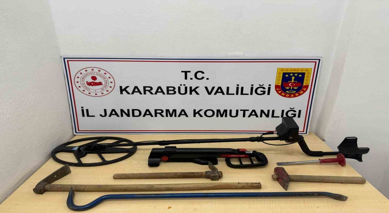 Karabükte izinsiz kazı yapan 2 kişi suçüstü yakalandı
