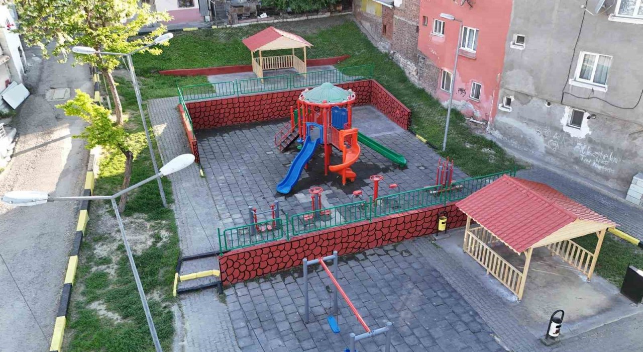 Karabükte parklar modernize ediliyor