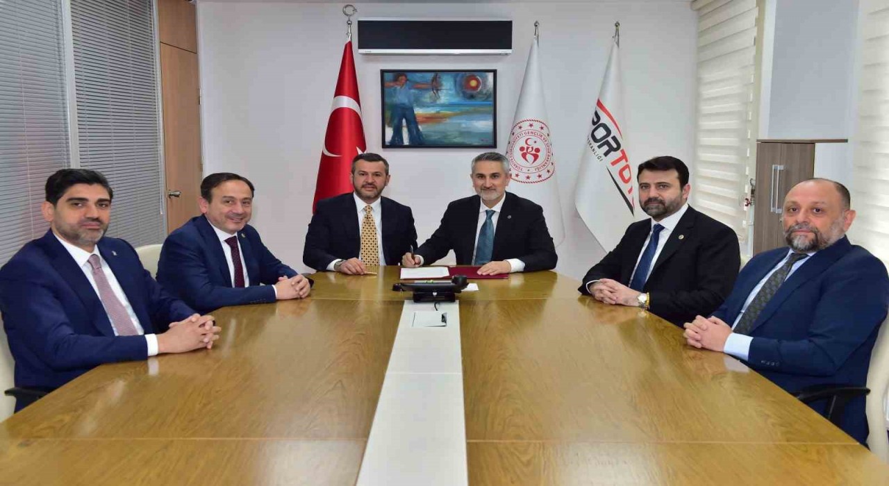 Karabükün 28 mahallede spor alanları yenileniyor