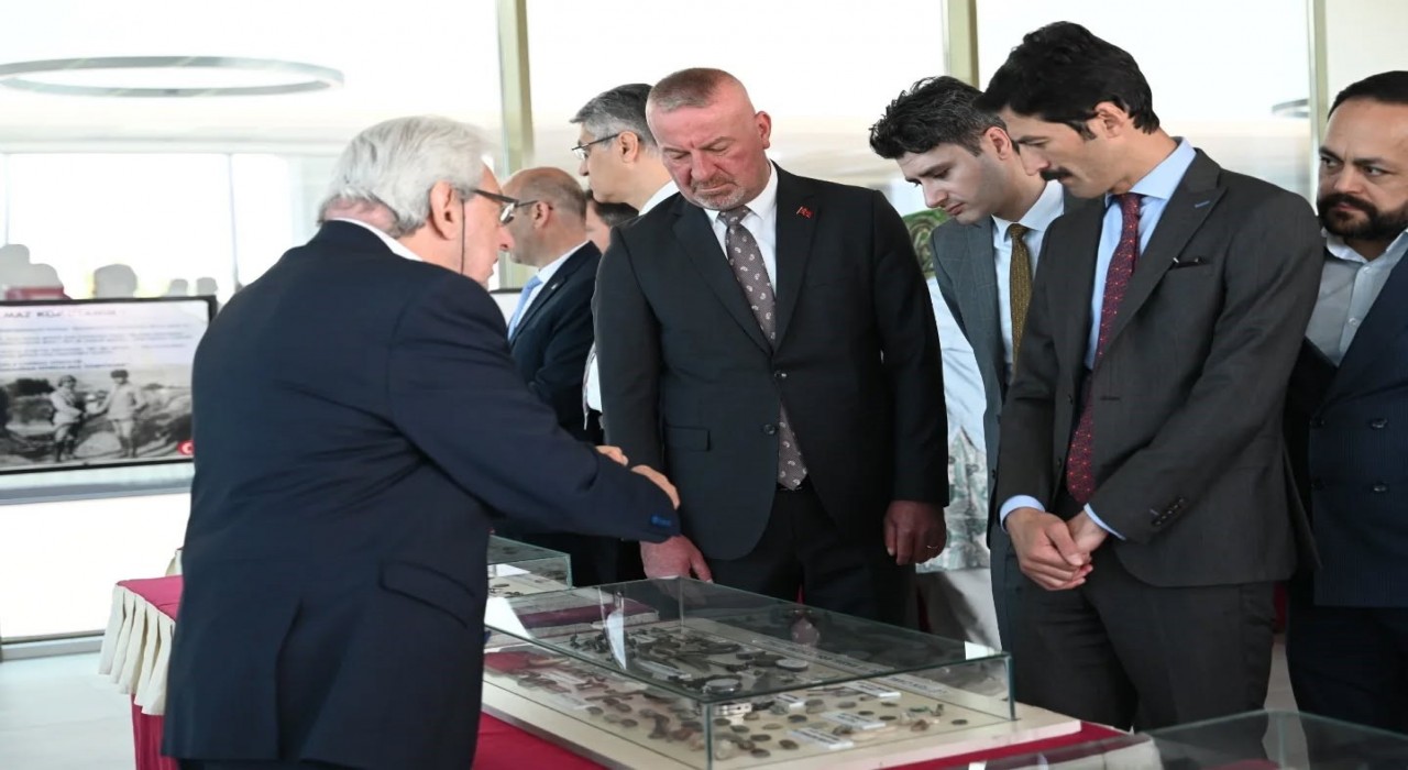 Karacabeyde Çanakkale Gezici Müzesi ziyarete açıldı