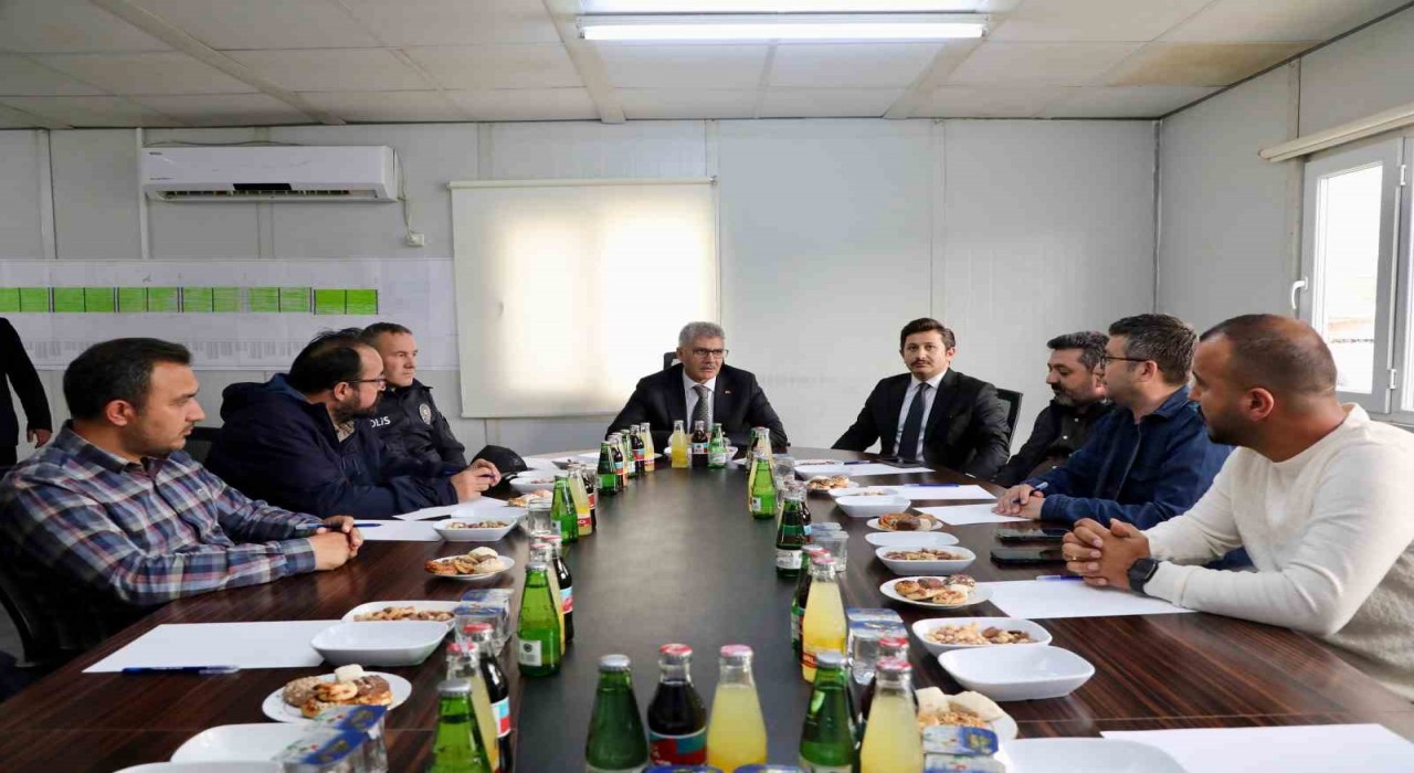 Karaman-Ulukışla Hızlı Tren Hattında saha incelemesi