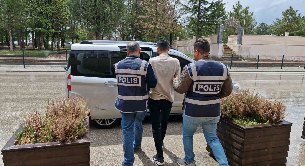 Karamanda 18 yıl hapisle aranan şahıs yakalandı