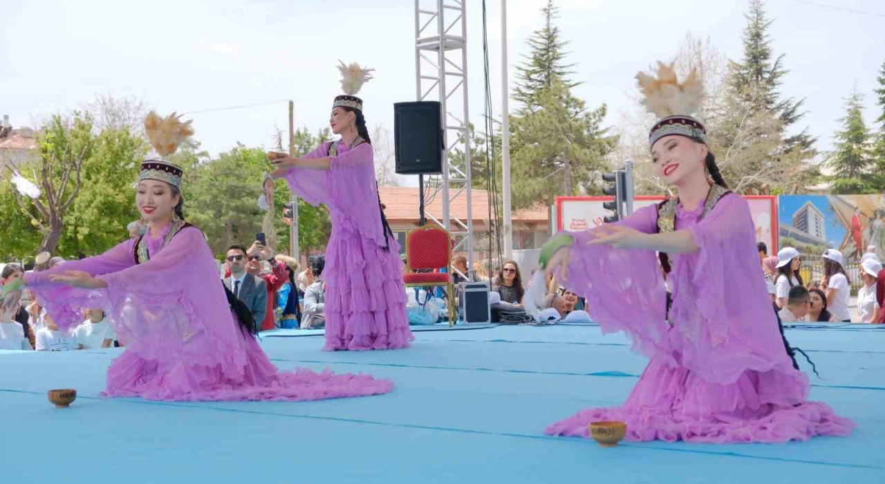 Karamanda 748. Türk Dil Bayramı ve Yunus Emreyi anma etkinlikleri