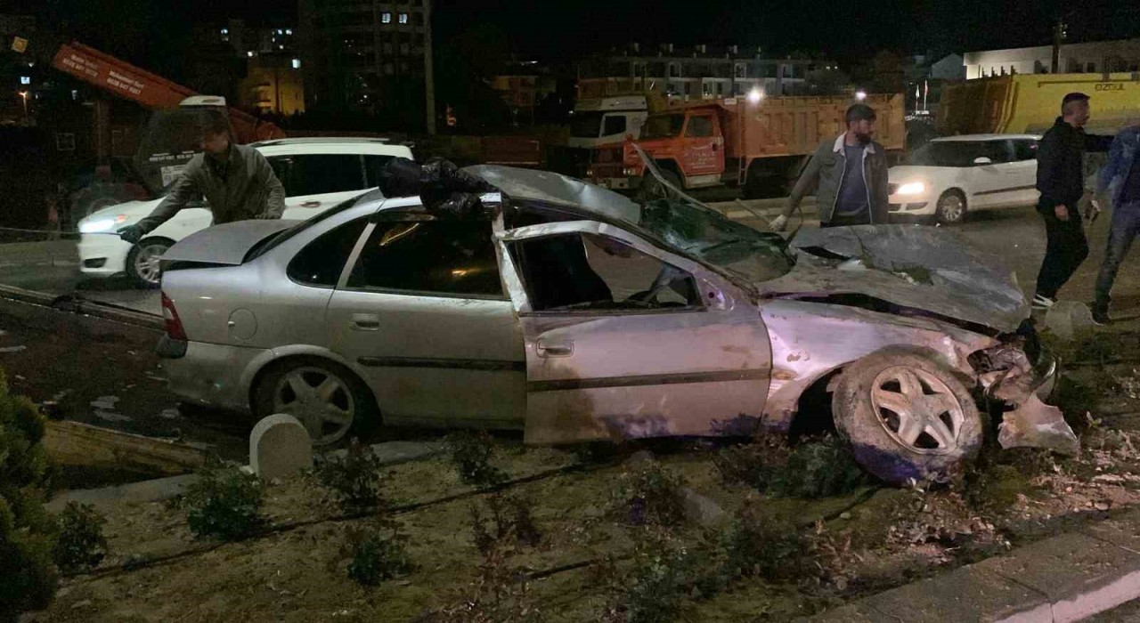 Karamanda takla atan otomobildeki 2 kişi yaralandı