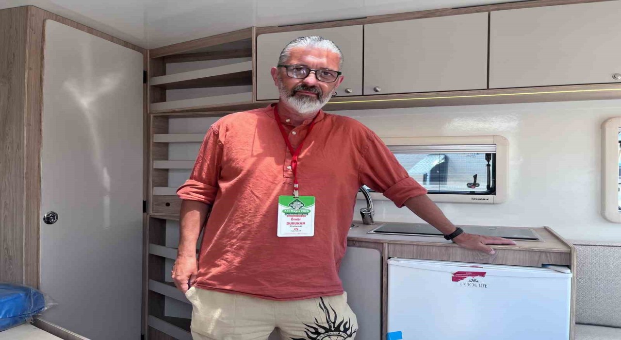 Karavan tutkunları İzmirde bir araya geldi