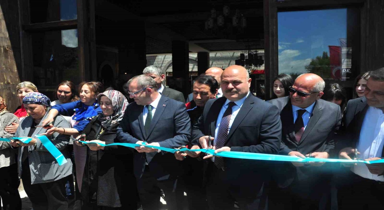 Karsın yöresel yemekleri vitrine çıktı