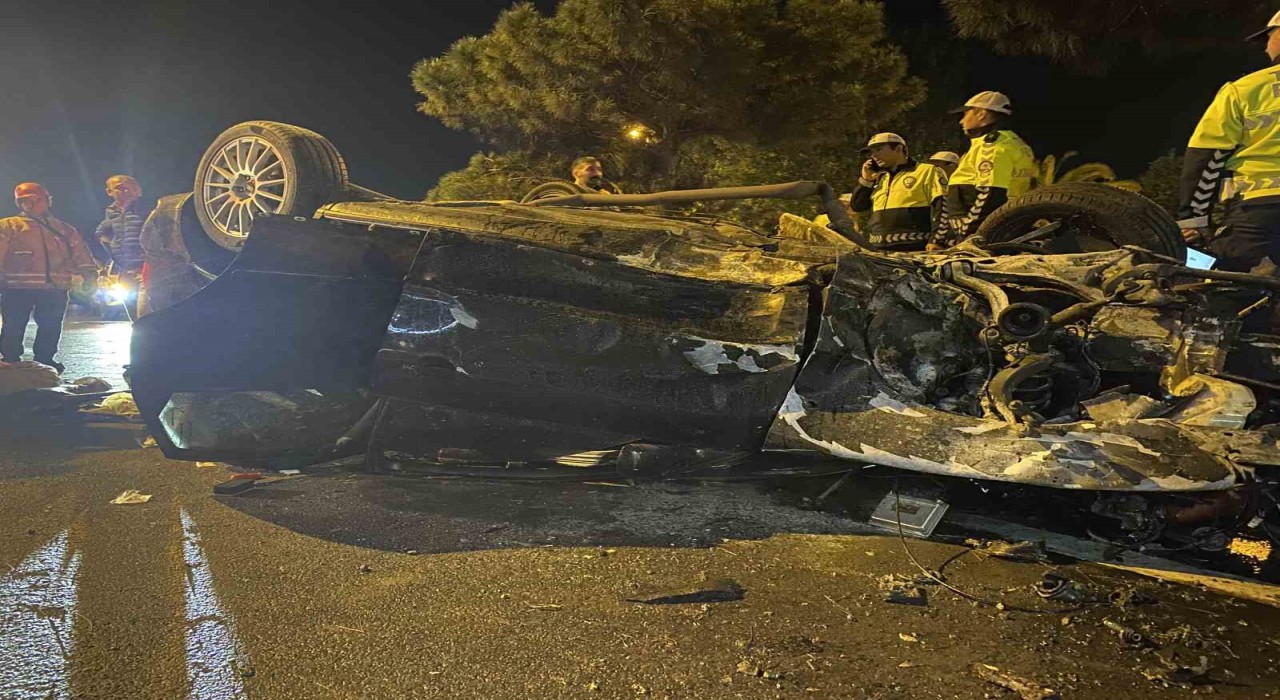 Kartalda feci kaza: 5 yaralı