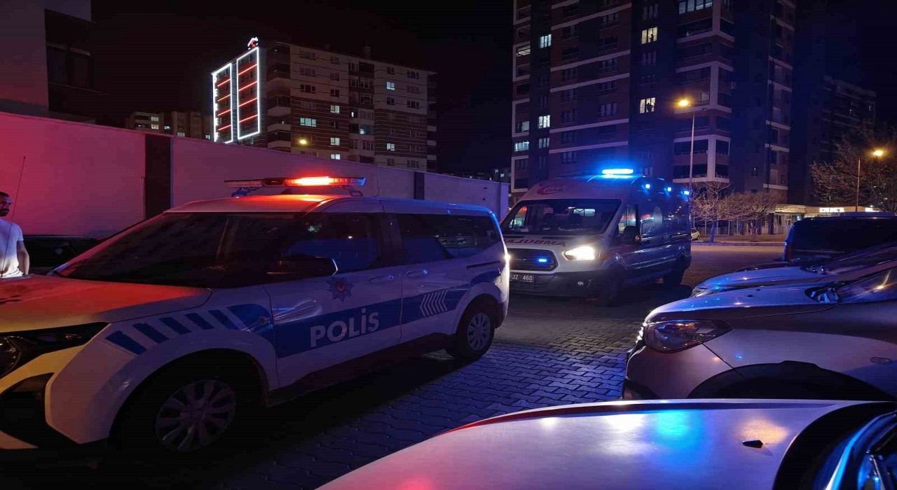 Kayseride bıçaklı kavga: 1 yaralı