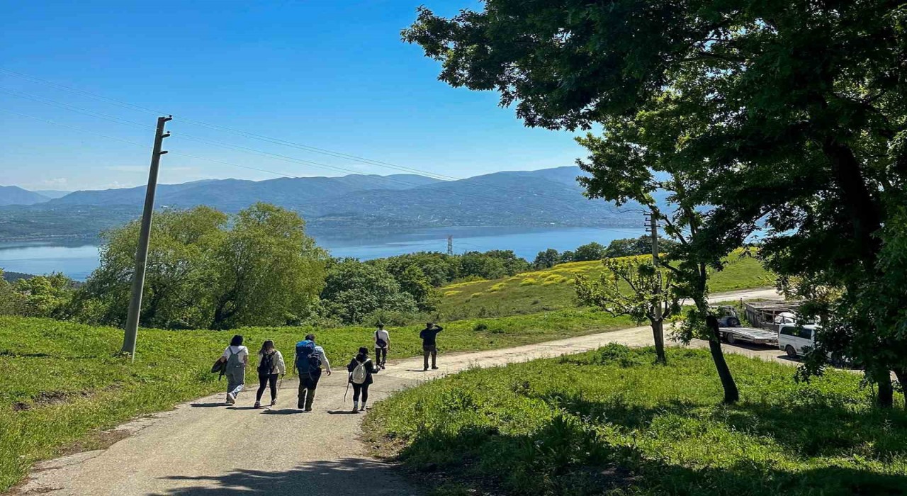 Kırcaali Yaylası ve Manda Gölünü keşfettiler