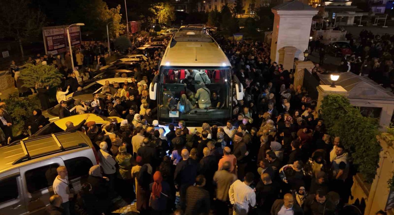 Kırıkkalede hacı adayları dualarla kutsal topraklara uğurlandı