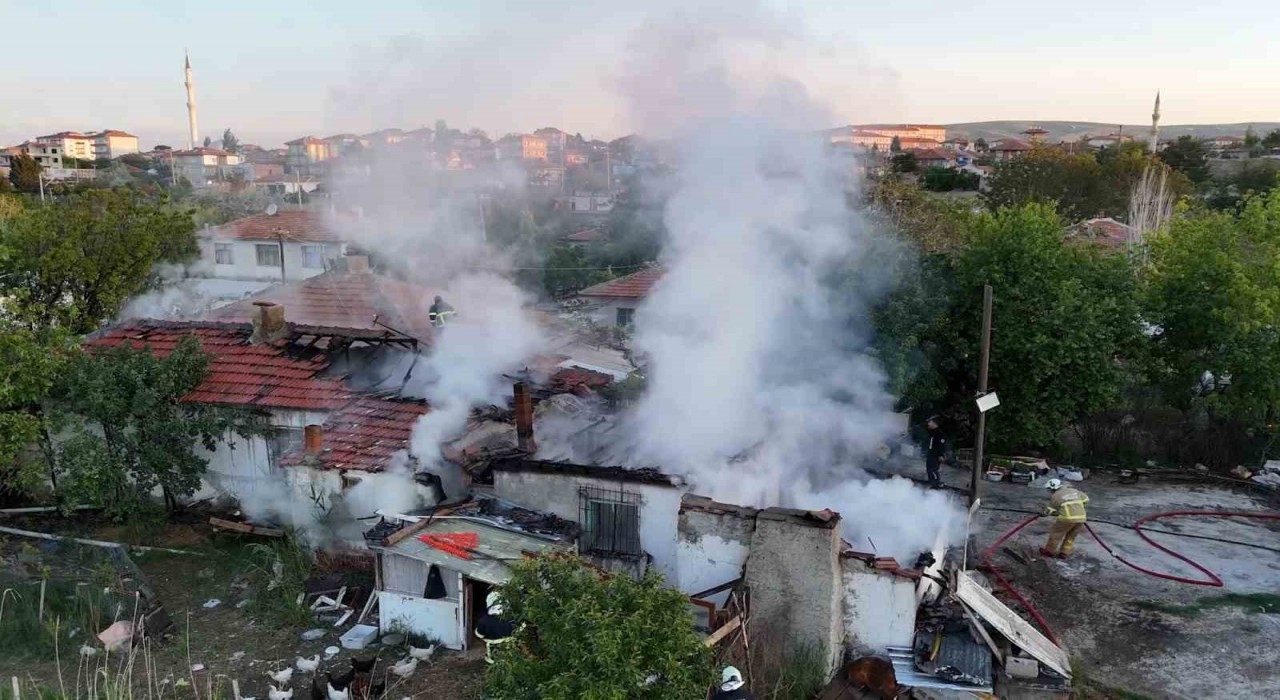 Kırıkkalede müstakil evde yangın
