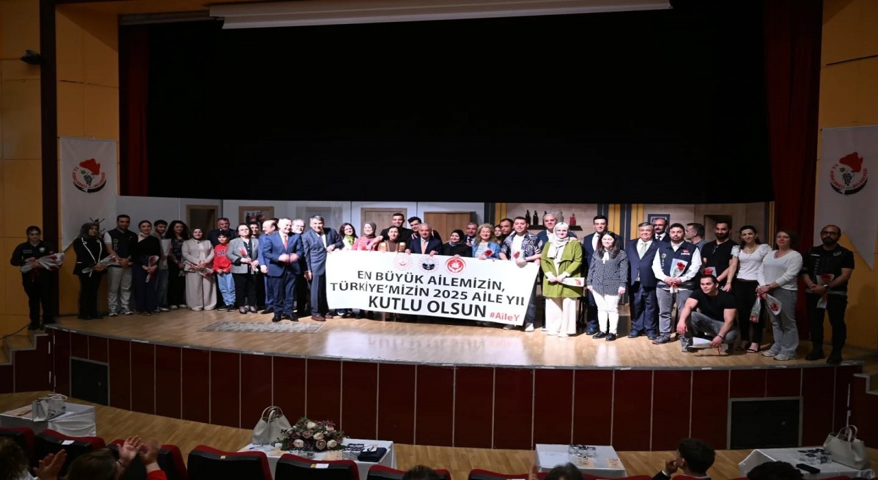 Kırklarelinde uyuşturucu ile mücadele temalı tiyatro gerçekleşti