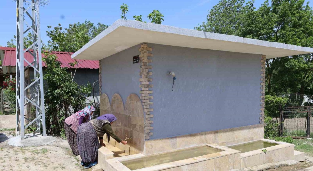 Kırsal mahallelere su deposu inşa ediliyor