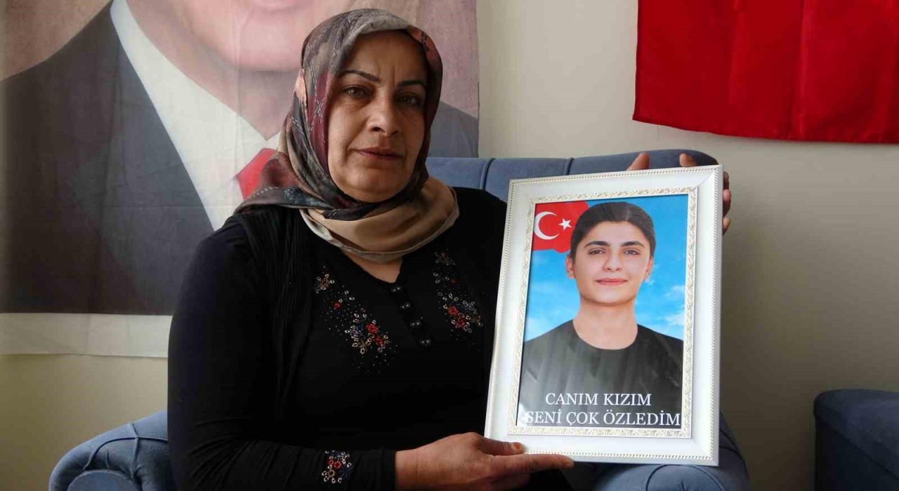 Kızı dağa kaçırılan Vanlı anne: Yüreği yanan annelerin duaları kabul oldu