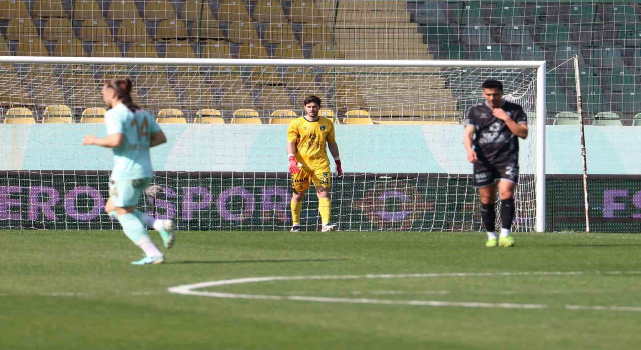 Kocaelispor, kaleci Batuhan Şenin opsiyonunu kullanmadı