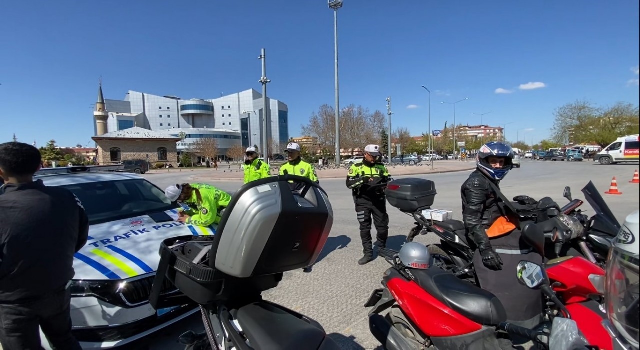 Konyada motosikletlere sıkı denetim