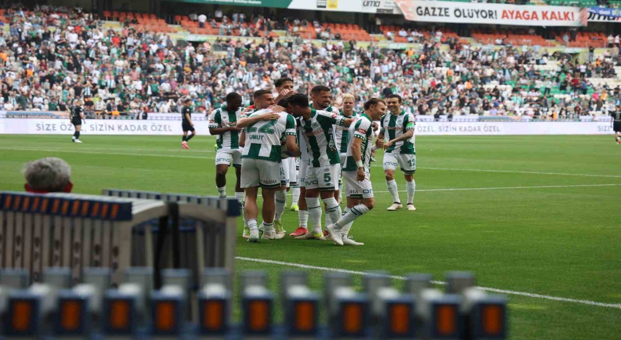 Konyaspor 17 yıl sonra üst üste 6. kez üst üstte sahasında galip