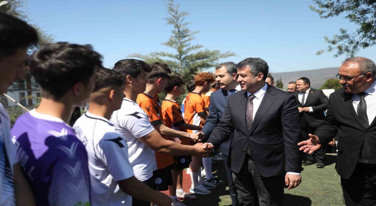 Köprülüler Anadolu Lisesinde bahar şenliği
