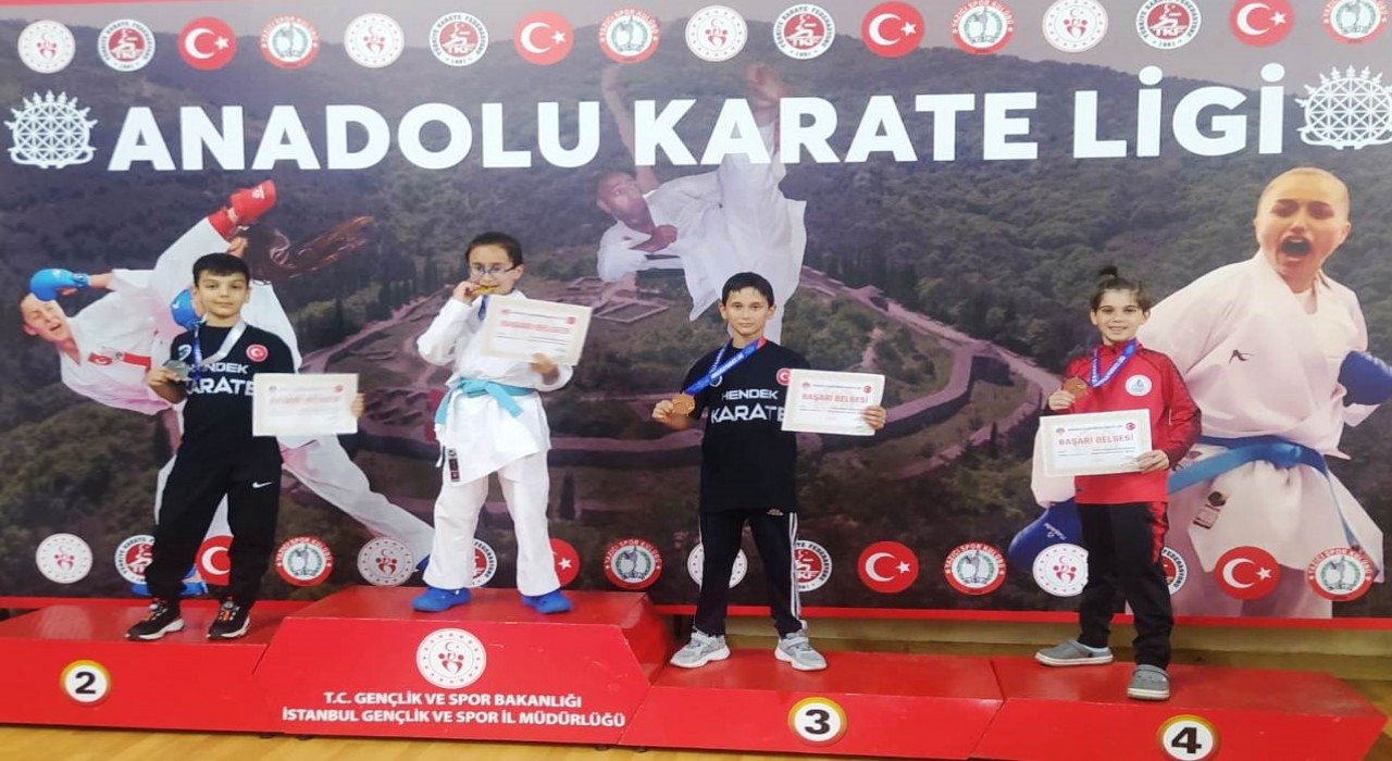 Körfezin karatecileri madalyasız dönmüyor
