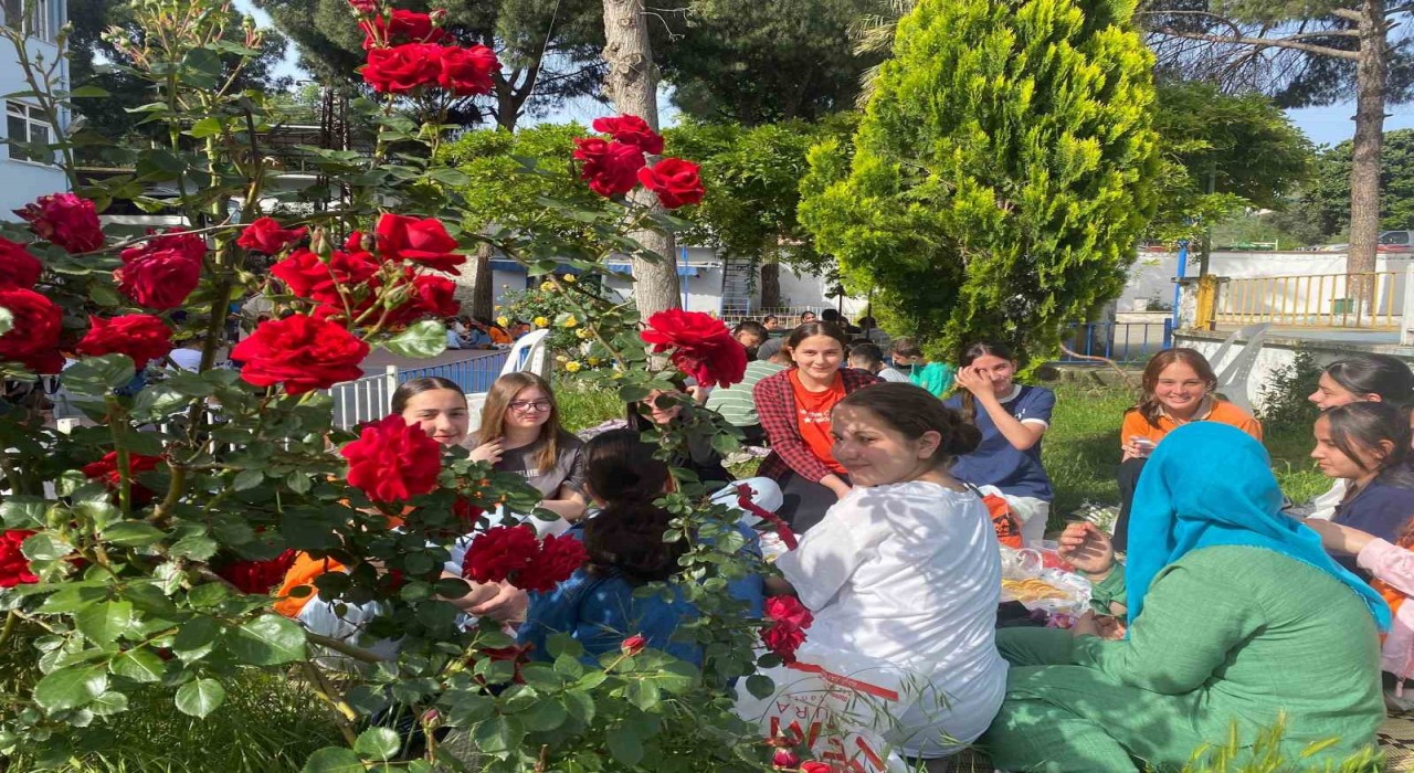 Köşk Başçayır İlkokulunda Hoşgeldin Bahar etkinliği