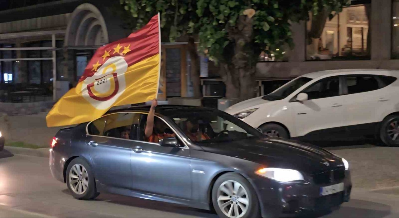 Kosovada Galatasarayın şampiyonluk coşkusu