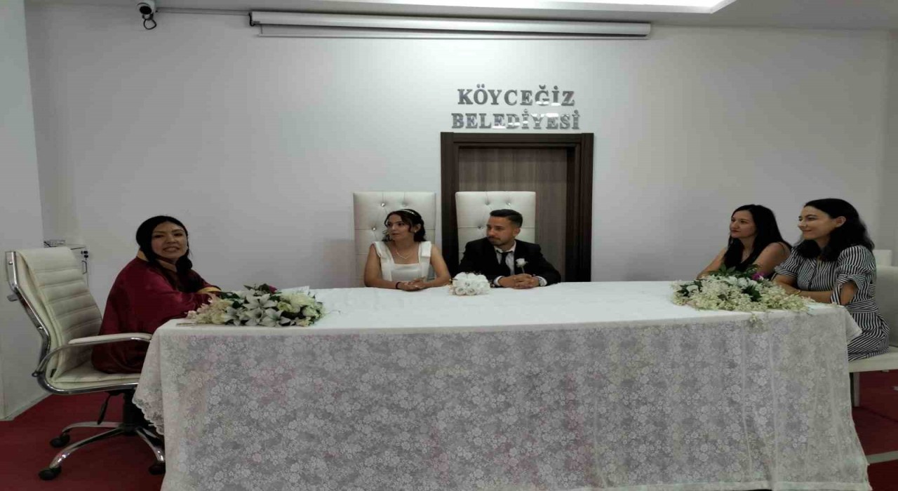 Köyceğizde çiftler nikah için yoğunluk oluşturdu