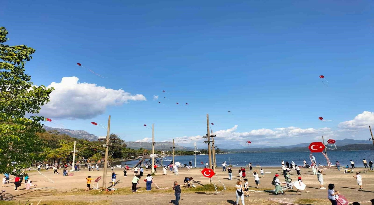 Köyceğizde Gençlik Haftası çeşitli etkinliklerle kutlanıyor