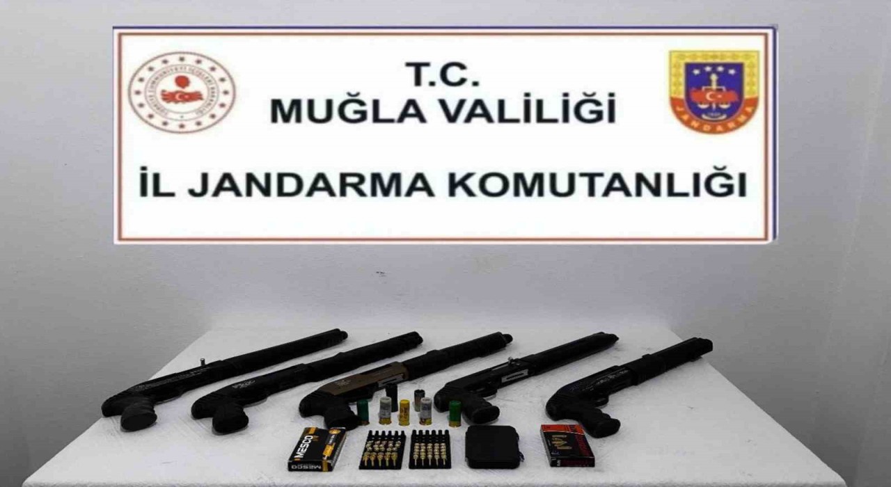 Köyceğizde ruhsatsız pompalı tüfekler ele geçirildi