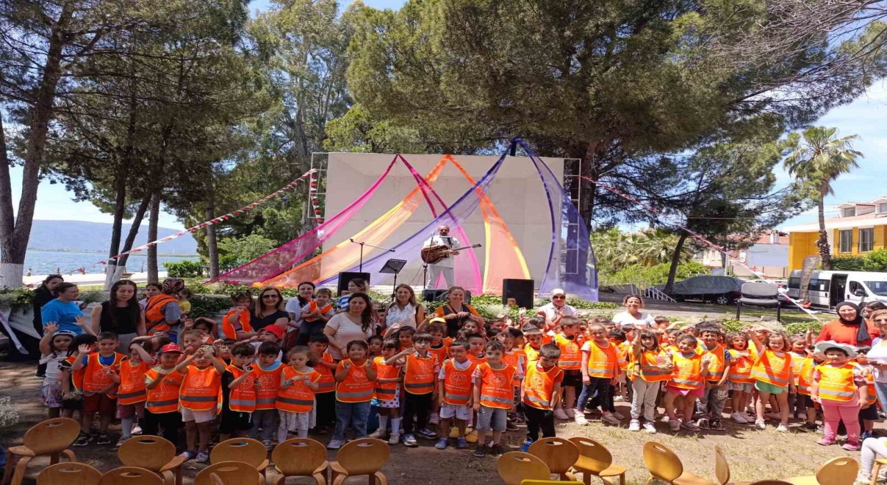 Köyceğizli minikler çocuk konserinde eğlendi