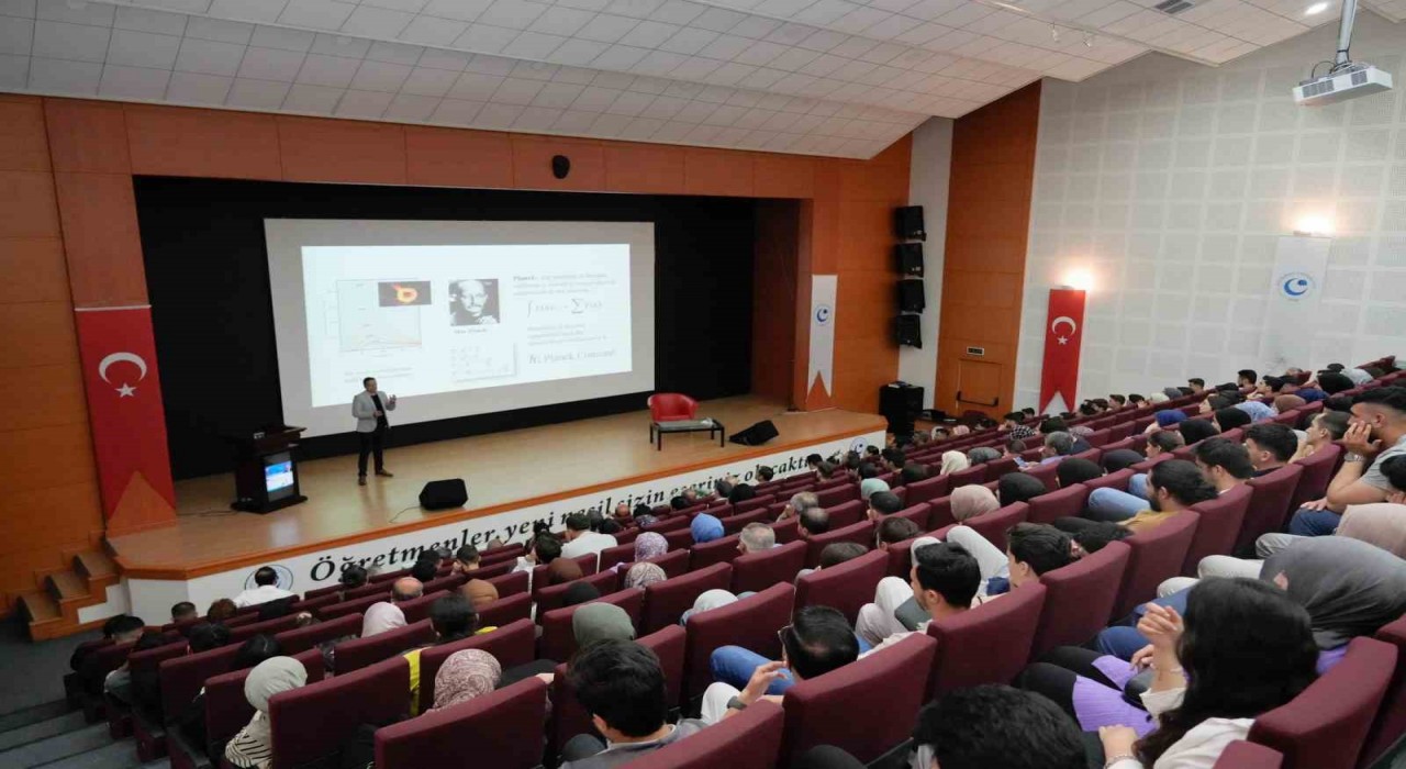 Kuantum çağına doğru başlıklı konferans düzenlendi