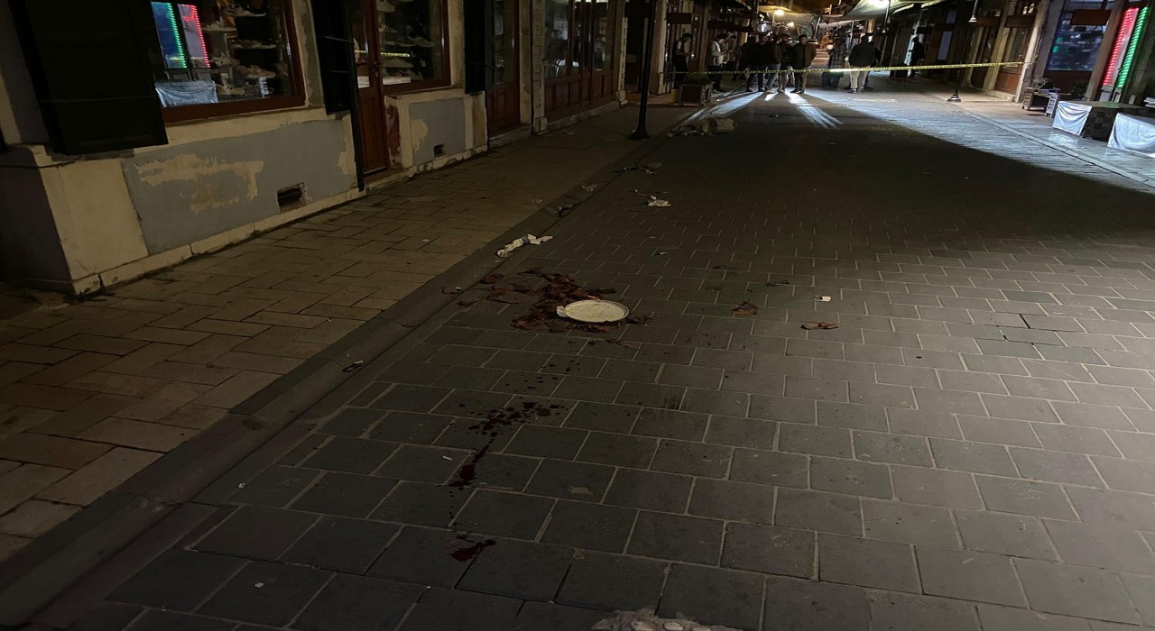 Kulada bıçaklı kavga: 1 ağır yaralı