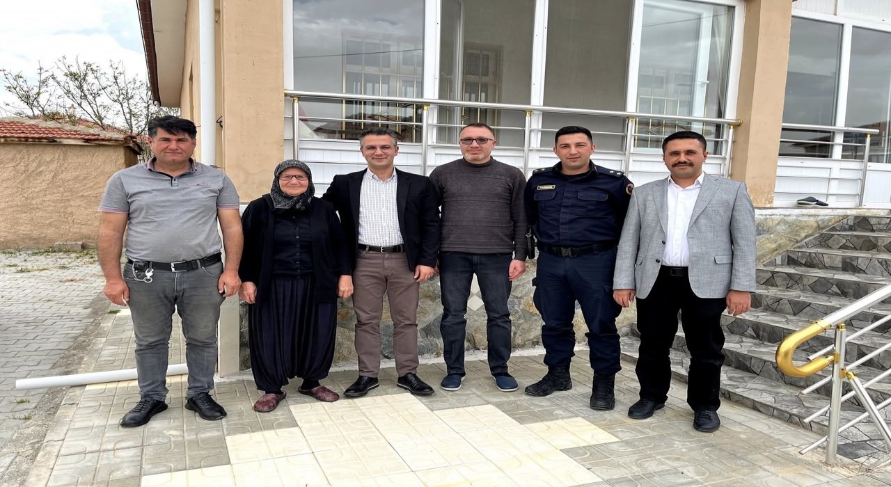 Kuluda şehit annesine Anneler Günü ziyareti
