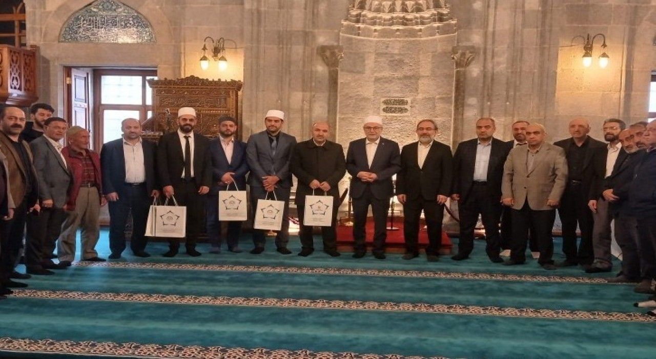 Kuran-ı Kerimi güzel okumak için yarıştılar