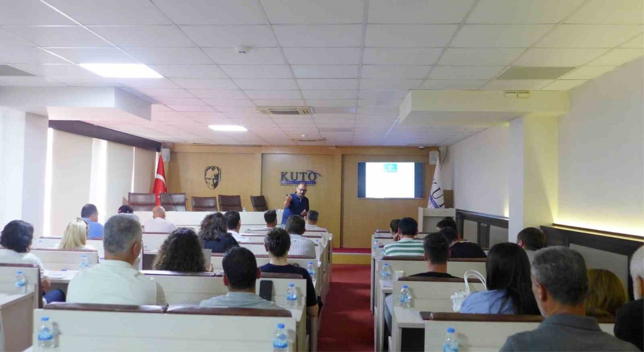 Kuşadası Ticaret Odasında Lejyoner Hastalığı Hakkında Eğitim Verildi