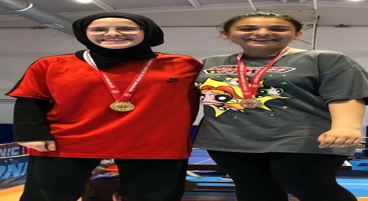 Kütahya Akşemsettin Kız AİHL Masa Tenisinde Türkiye Şampiyonası yolunda