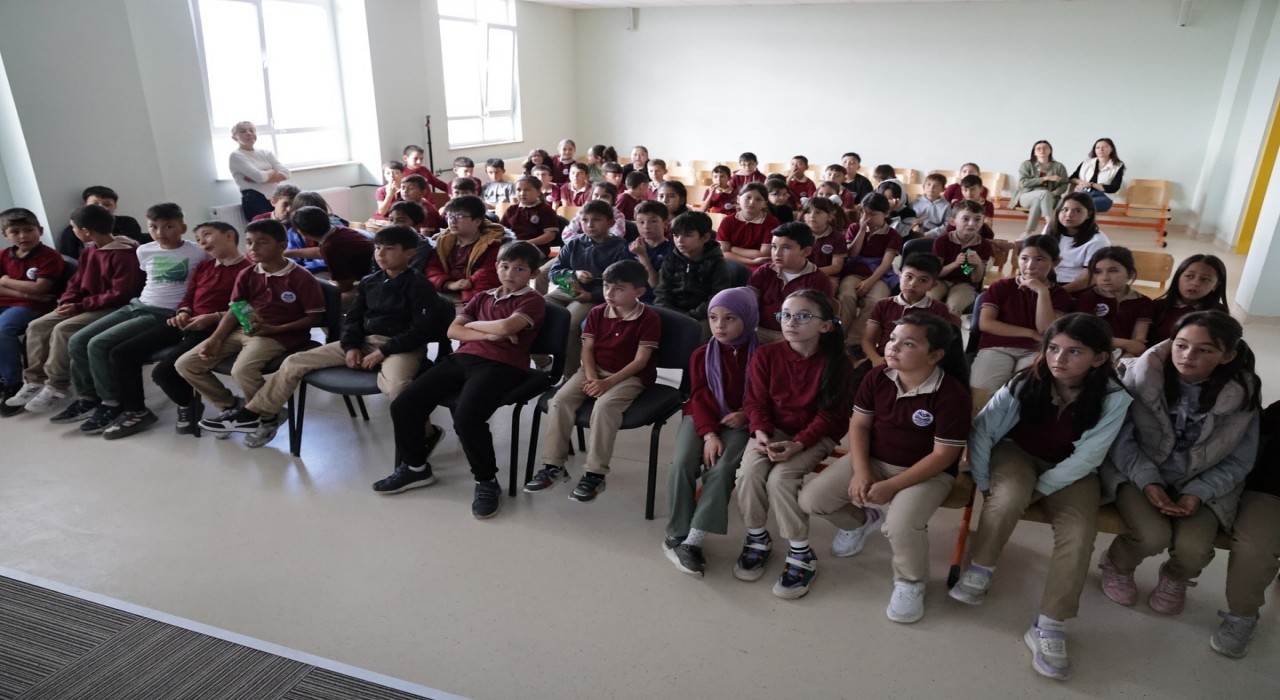 Kütahya Belediyesinden öğrencilere sıfır atık eğitimi