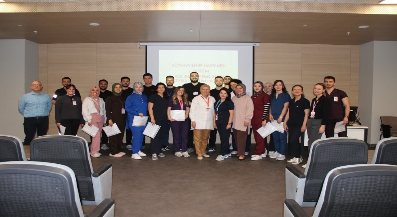 Kütahya Şehir Hastanesinde Acil Bakım Hemşireliği Sertifikalı Eğitim Programı