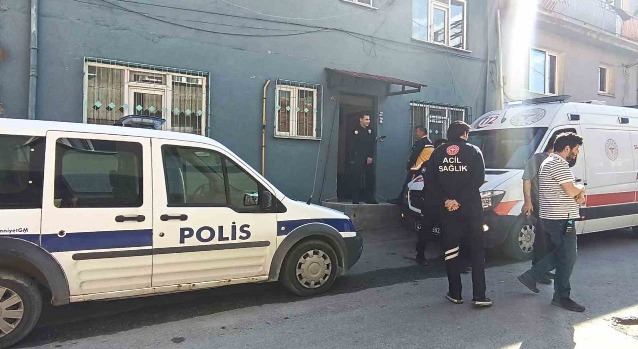 Kütahyada 32 yaşındaki genç bilgisayar başında ölü bulundu