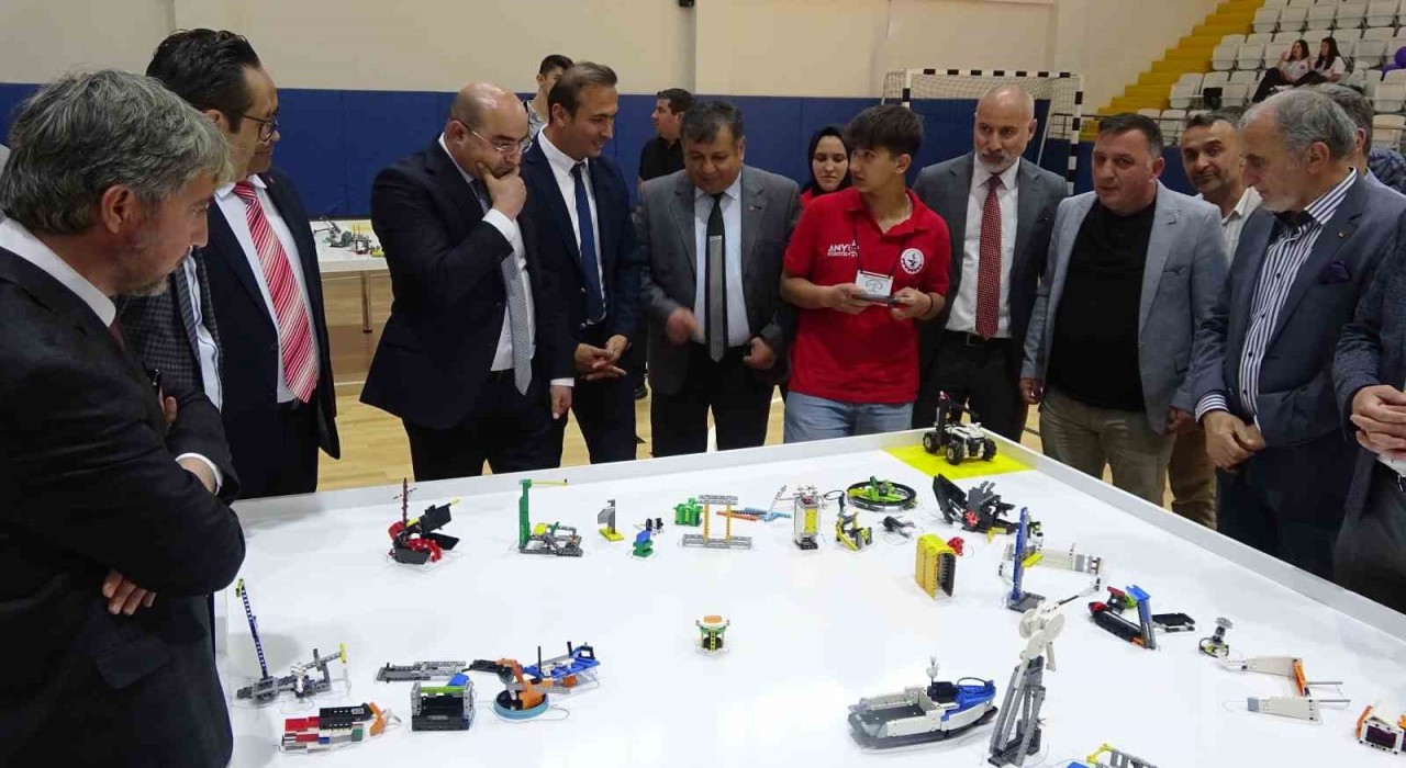 Kütahyada robotlar yarıştı