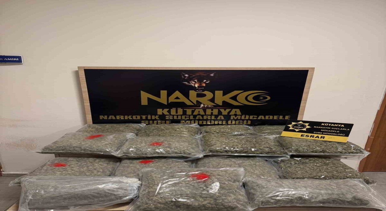 Kütahyada uyuşturucu operasyonu, 15 kilo 840 gram esrar ele geçirildi